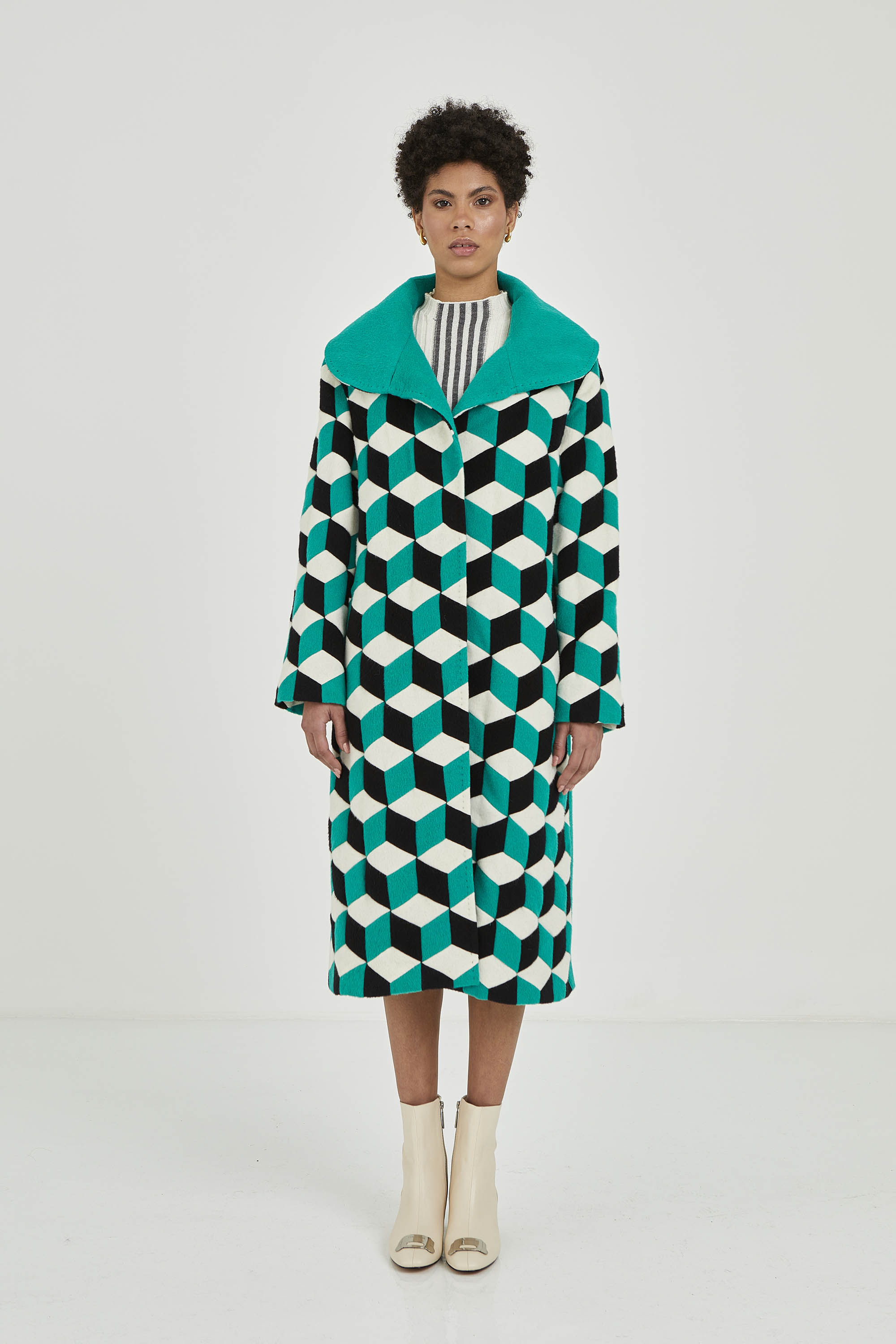 センソユニコ　CUBE- CUBE ドット柄ジャケット BOD Cuboid Green Handcrafted Coat | One of a Kind – TOM GUTIE