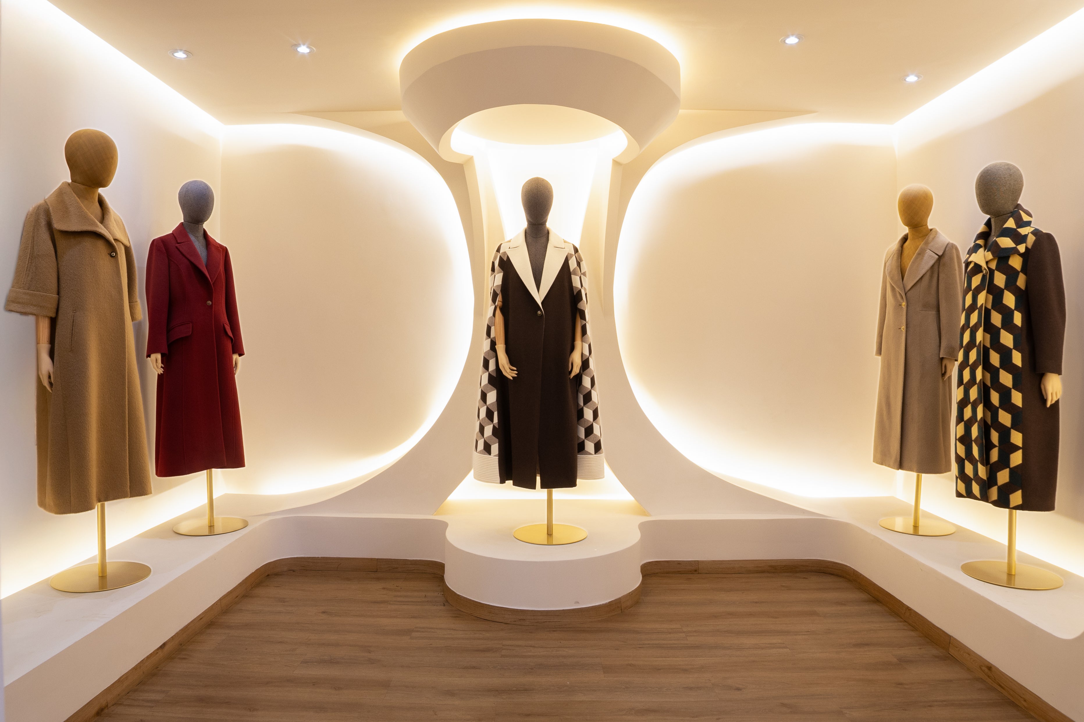 FLAGSHIP BOUTIQUE