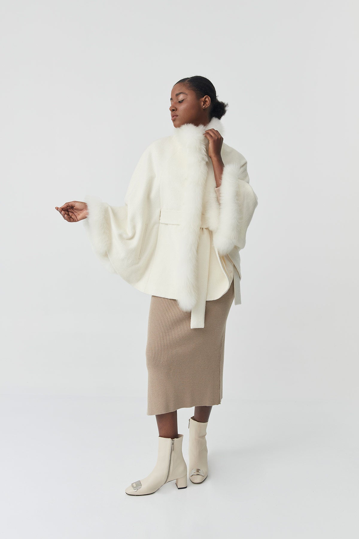 Baby alpaca Cape | Soleil