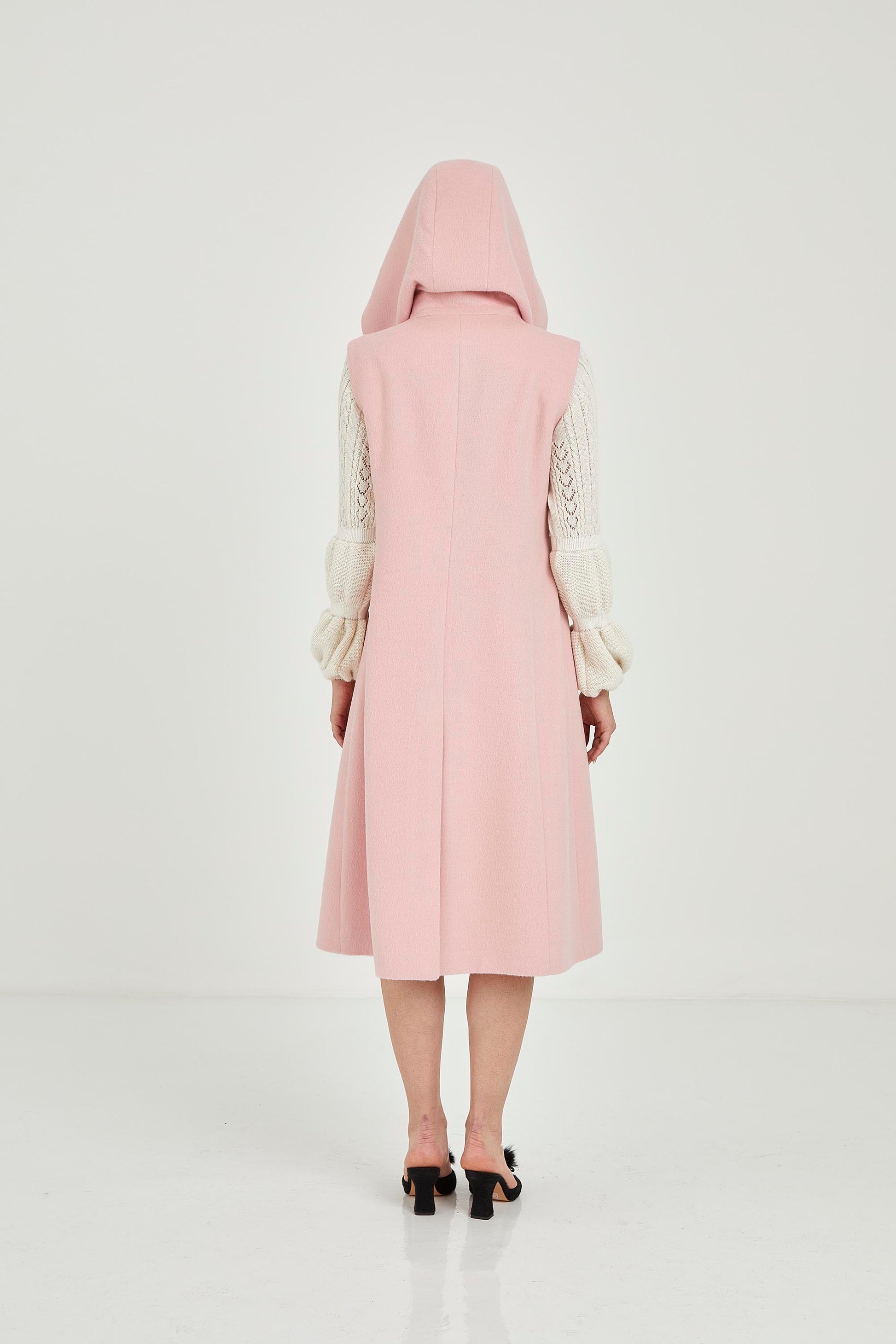 Baby Alpaca Sleeveless Coat | Nara