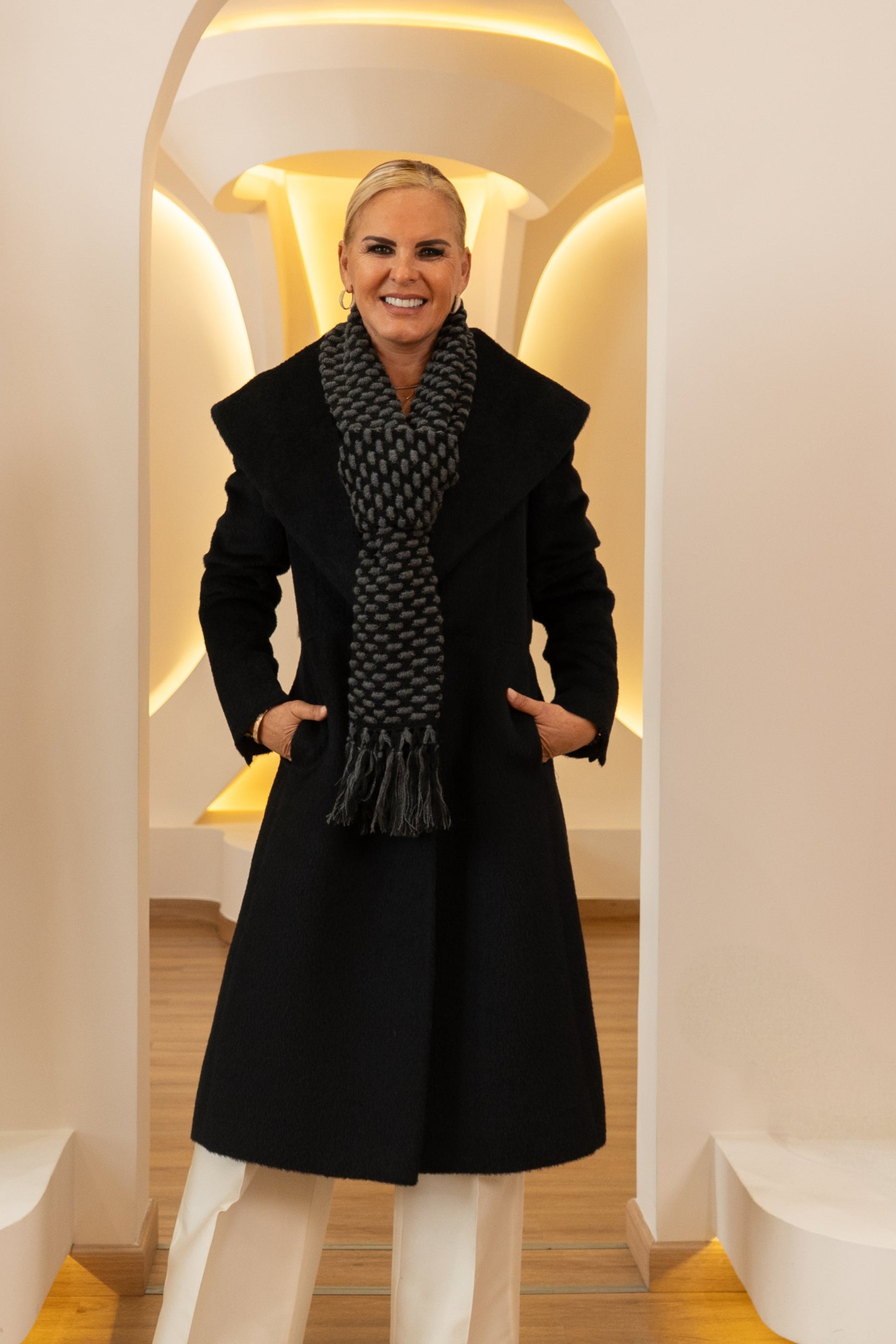 Baby Alpaca Coat Black Lady