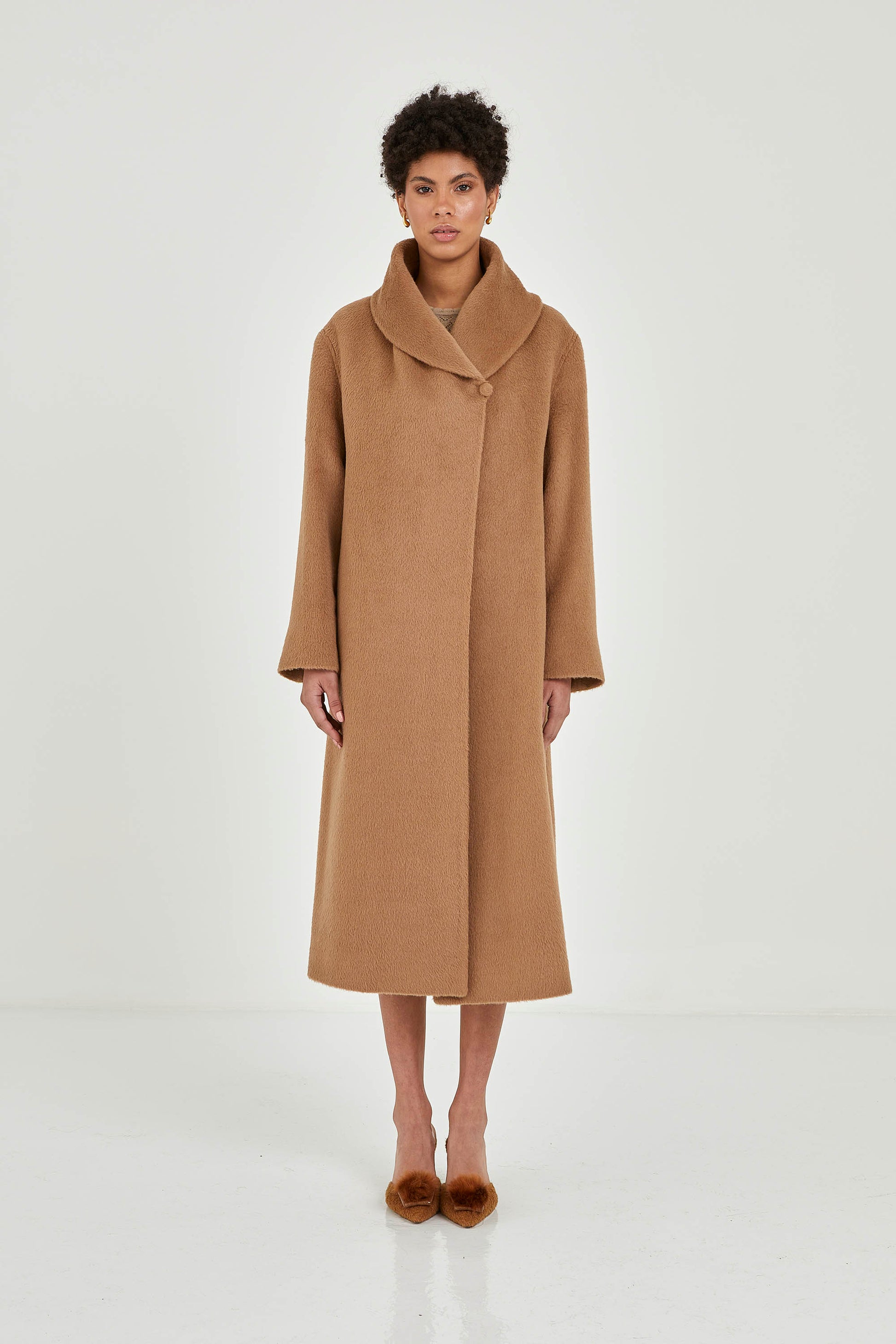 Abrigo Suri Alpaca Classic Drape 