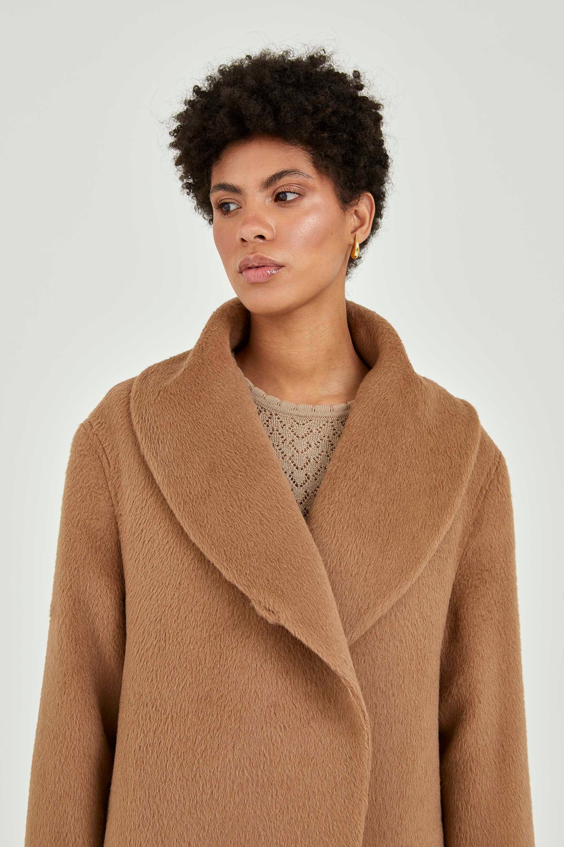 Abrigo Suri Alpaca Classic Drape 