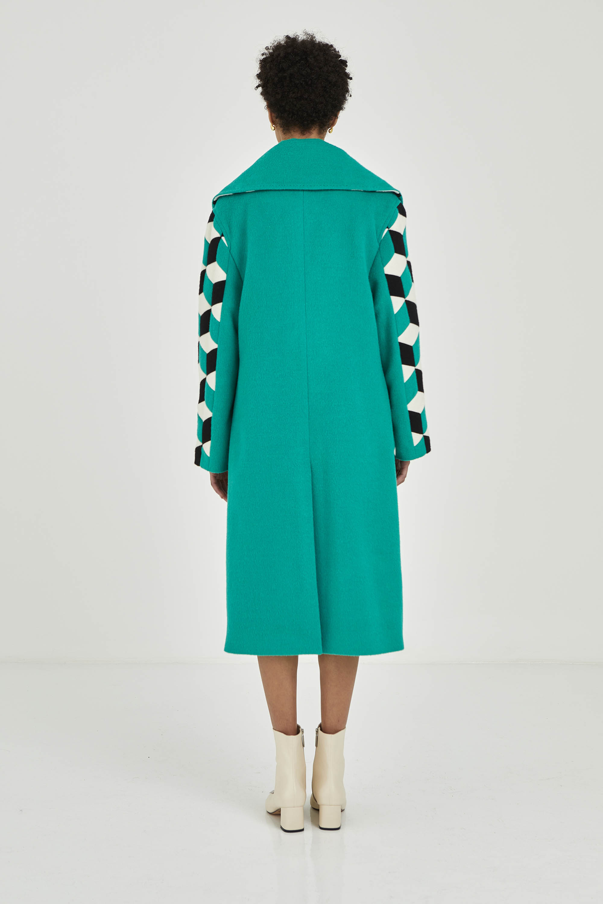 Cuboid Green Handcrafted Coat | One of a Kind – TOM GUTIE