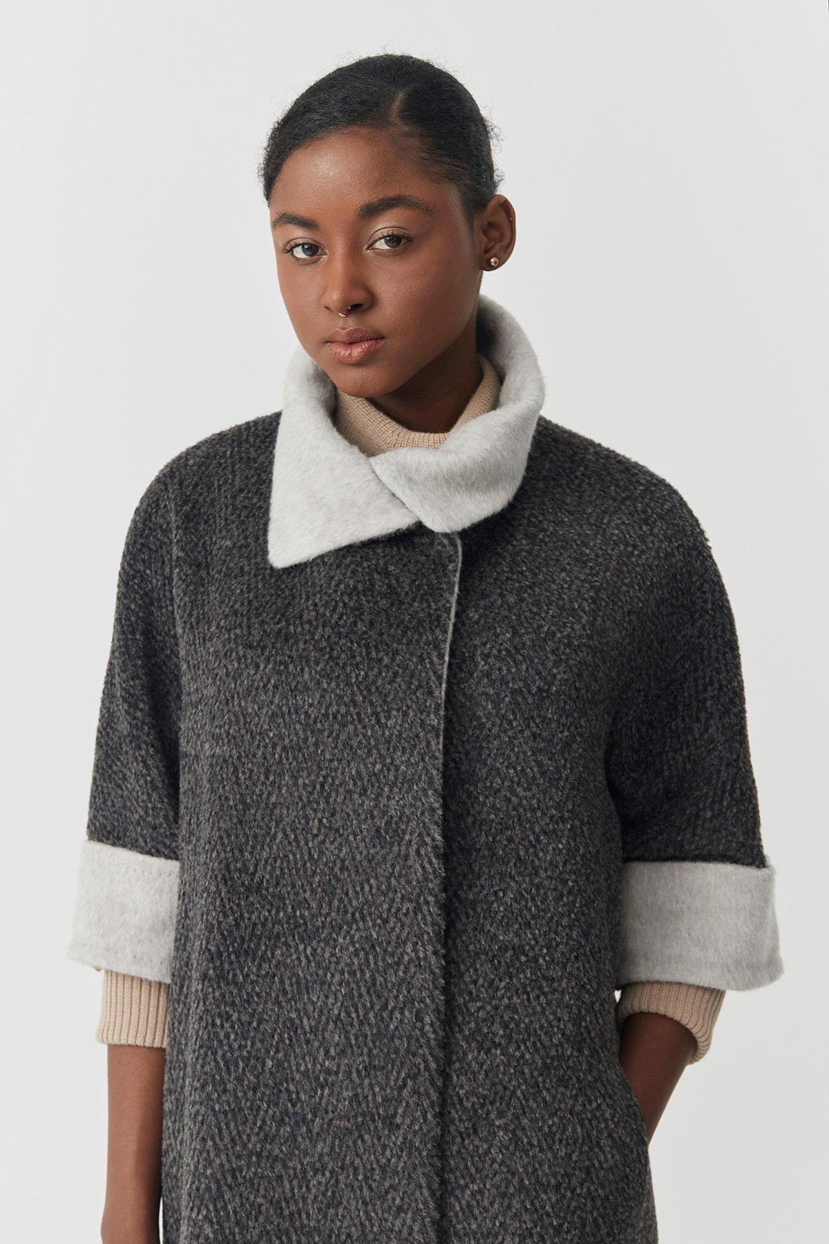 代官山Ｏ 別注 crepuscule Mohair zip parka GRAY Suri Alpaca Short-sleeve Coat | Grecia – TOM GUTIE