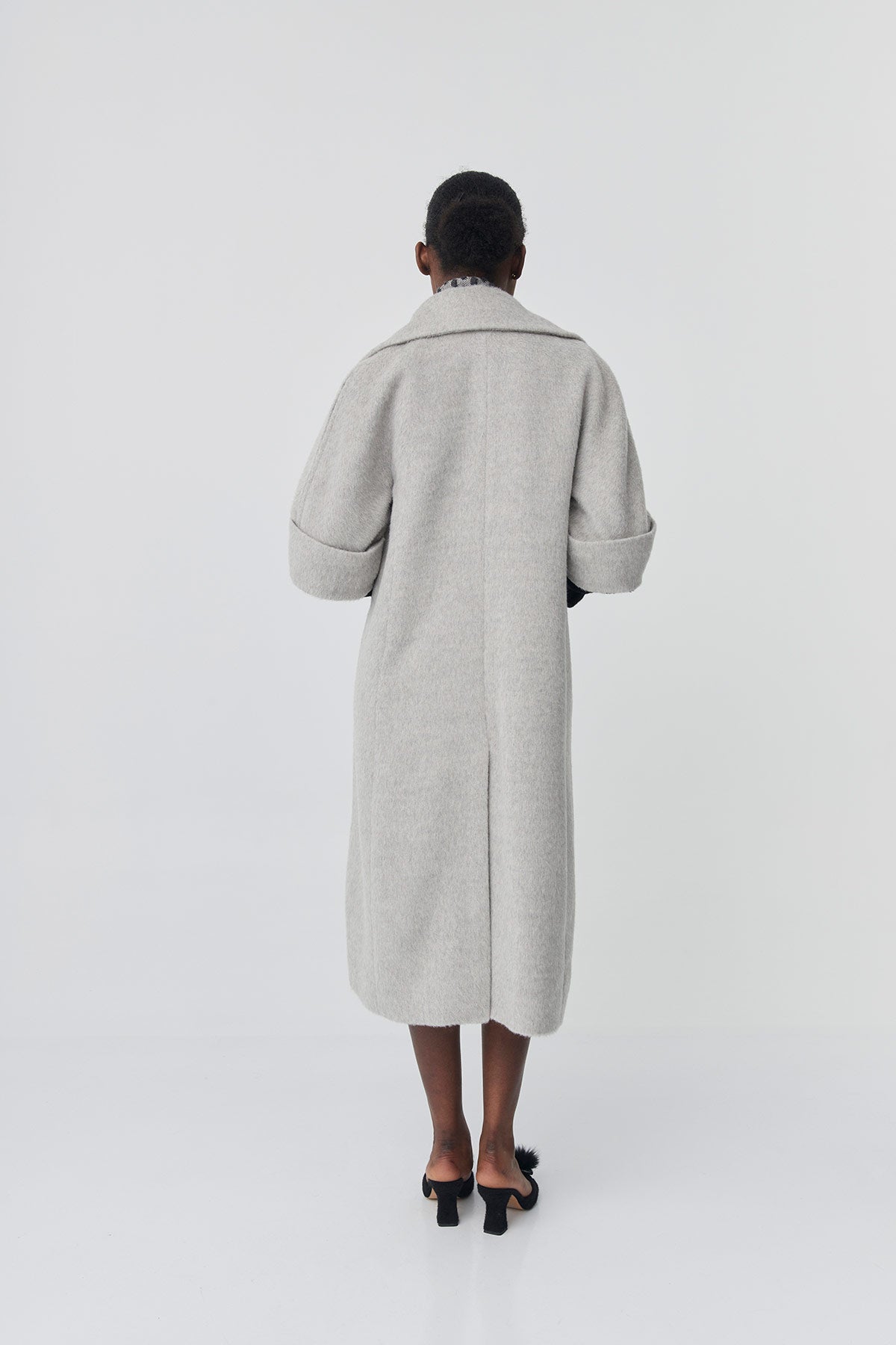 Suri Alpaca Short-sleeve Coat | Grecia