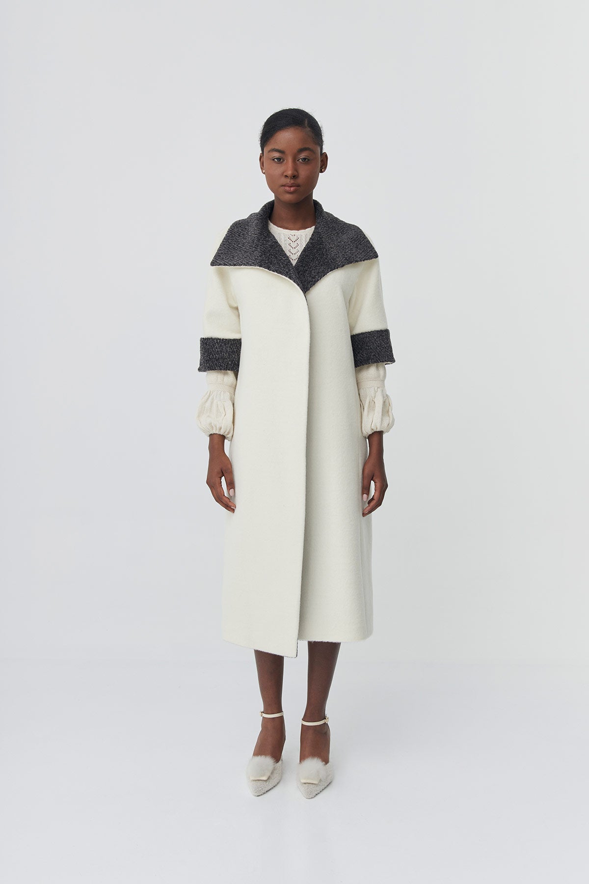 Suri Alpaca Short-Sleeve Coat | Grecia