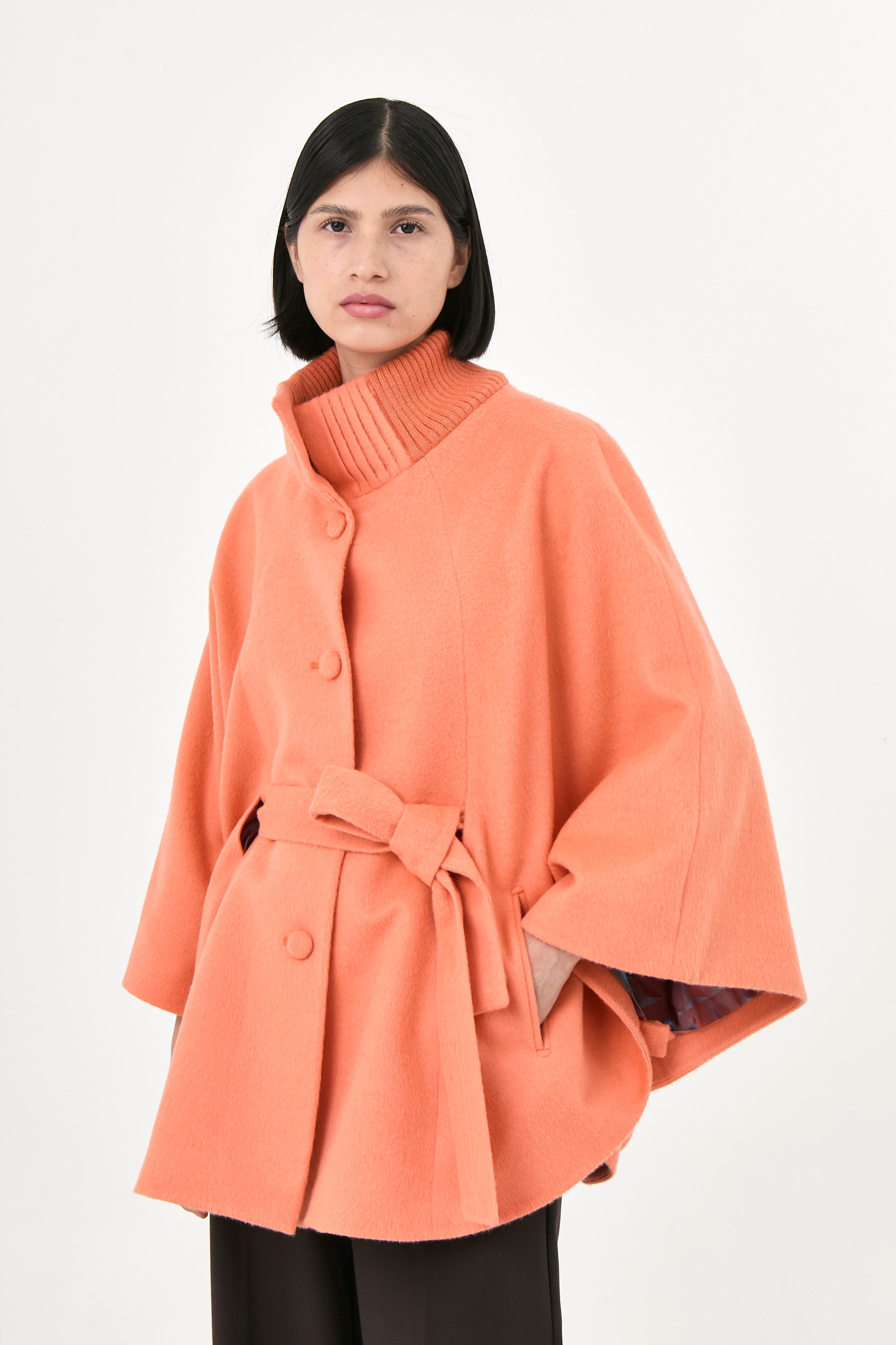 Baby Alpaca Cape Amaya | Seasonal Tones