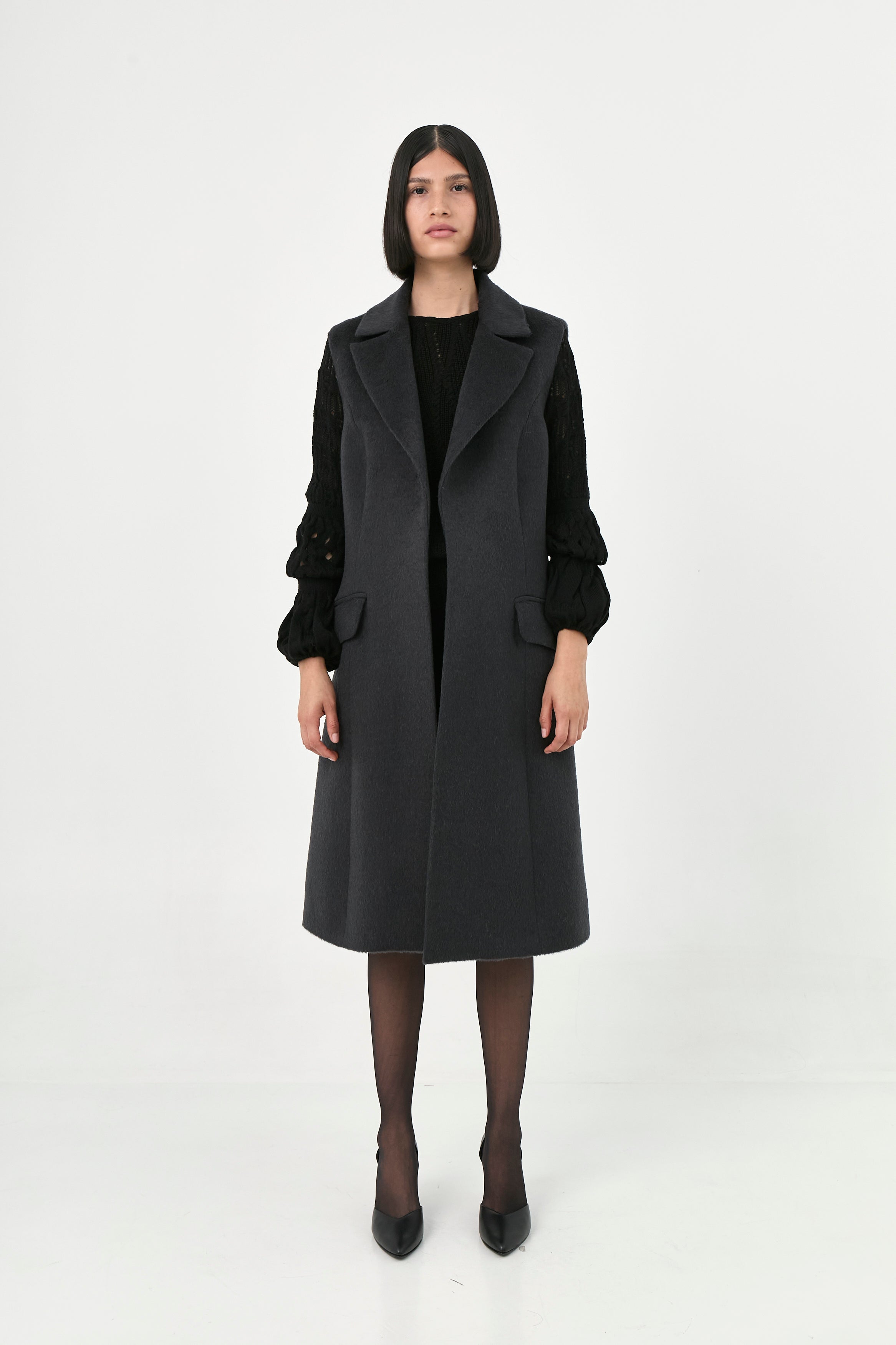 Suri Alpaca Sleeveless Coat | Lea