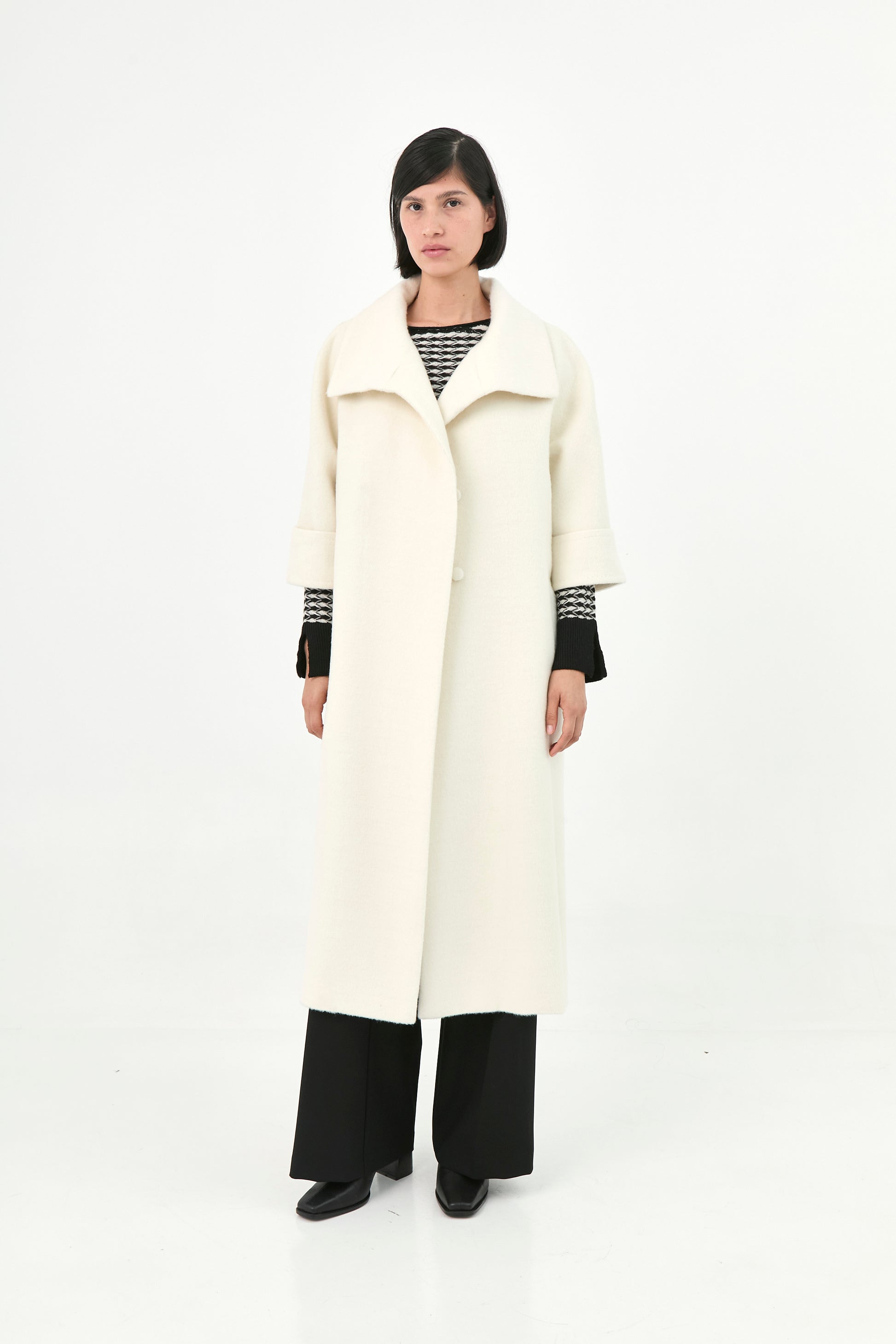 Suri Alpaca Short-Sleeve Coat | Grecia