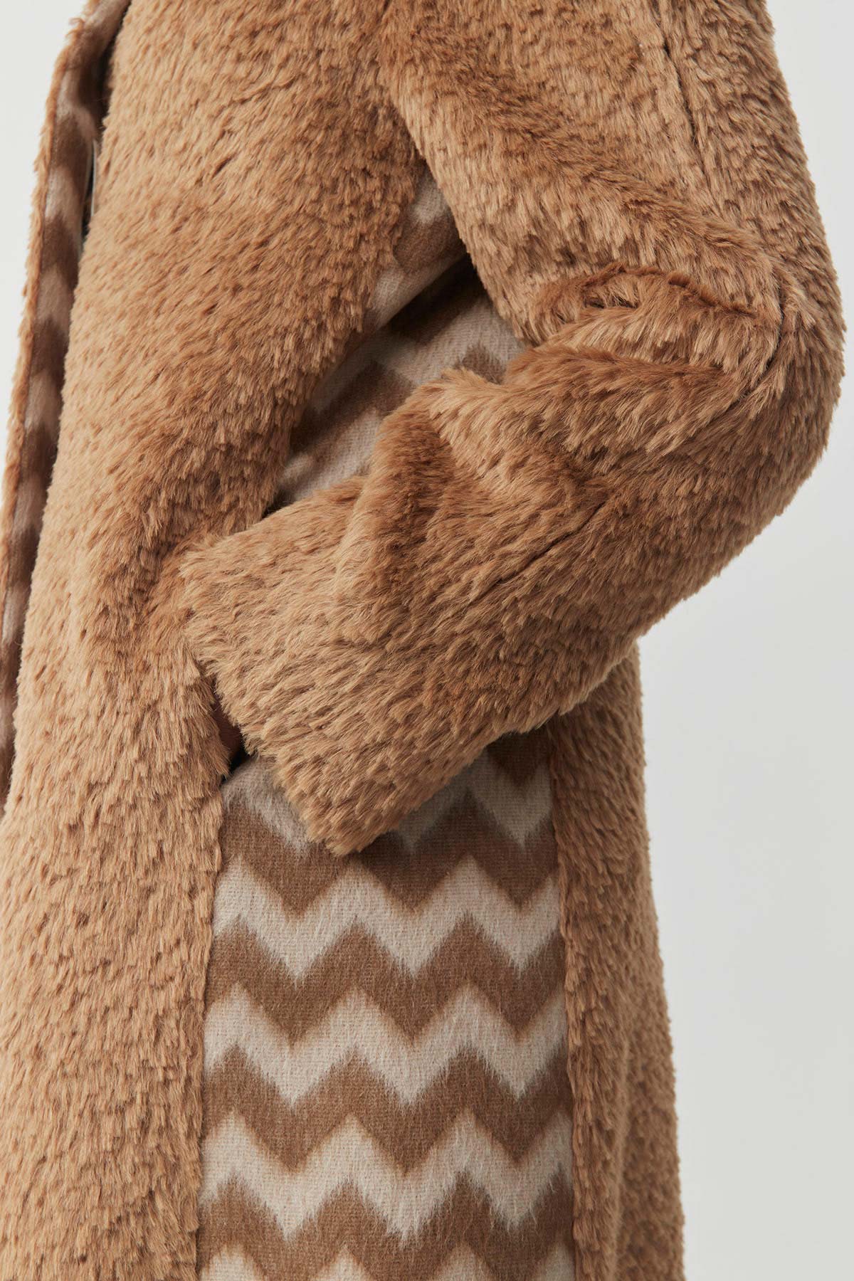 Abrigo Suri Alpaca 25 Years| Pieza Única