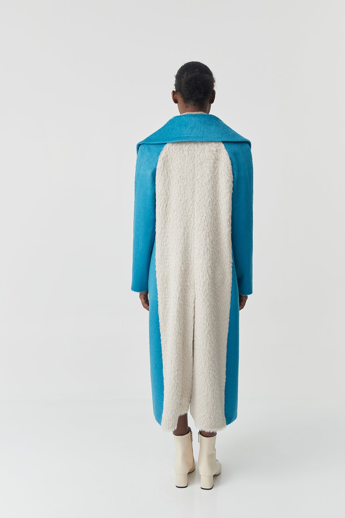 Abrigo Suri Alpaca 25 Years | Pieza Única