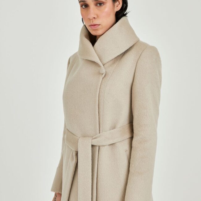 Suri Beige long coat - Image 4