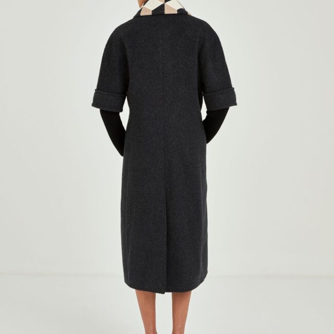 Cuboid handcrafted coat - Image 3