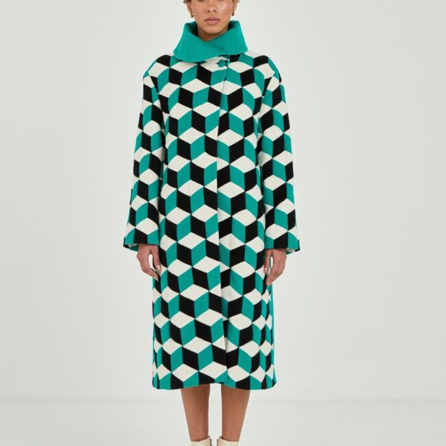 Cuboid green handcrafted coat - Image 4