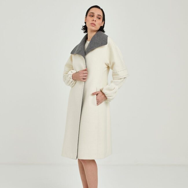 Handcrafted short-sleeve ivory coat - Image 2
