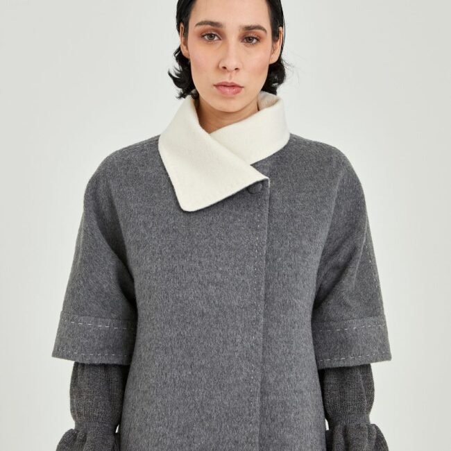 Handcrafted short-sleeve charcoal coat - Image 3