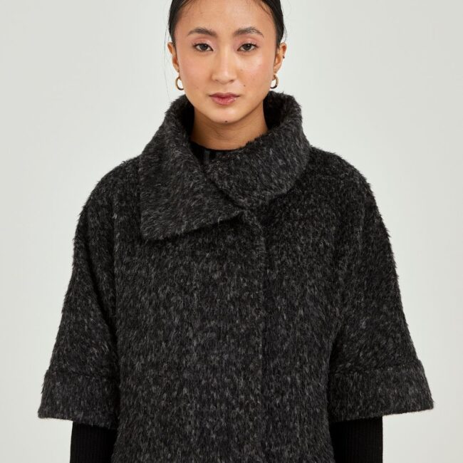 Heritage short-sleeve charcoal coat - Image 4