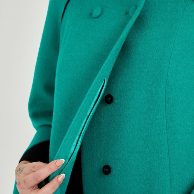 GREEN CAPE COAT - Image 4