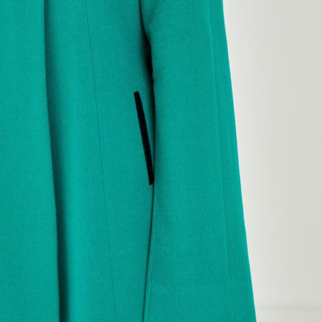 GREEN CAPE COAT - Image 5