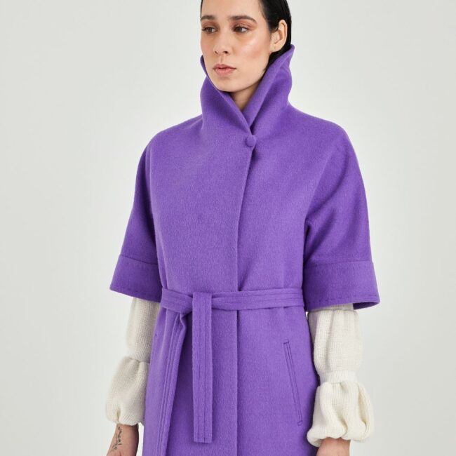 Handcrafted purple short sleeve coat - Image 4