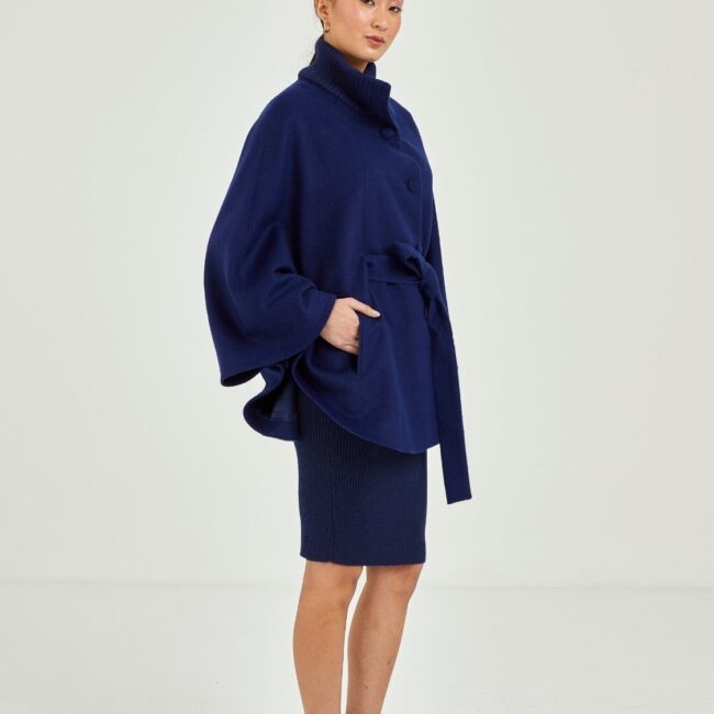 Knitted-collar blue alpaca cape - Image 3