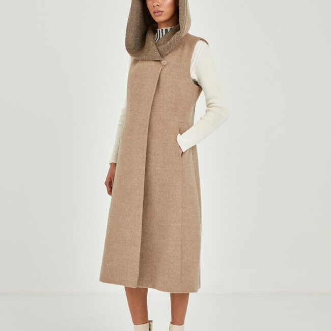 Two-tone sleeveless long coat - Image 2