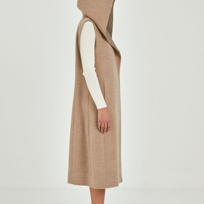 Two-tone sleeveless long coat - Image 5