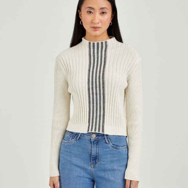 Alpaca sweater high collar